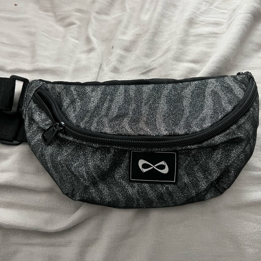 NFINITY FANNYPACK